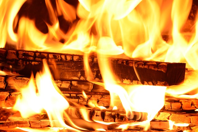 Anzündholz, Anfeuerholz für Ofen und Kamin